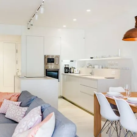 Marina Puente - Groundfloor - 3 Bedrooms Apartment