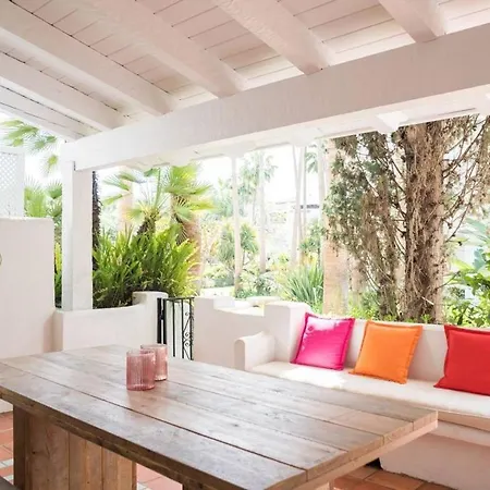 Marina Puente - Groundfloor - 3 Bedrooms Apartment *